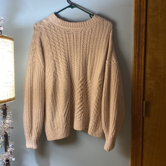 sweater - Picture 2 of 3